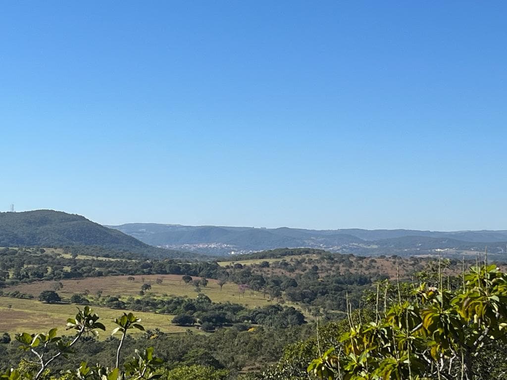 Vista da serra de Pirenópolis a partir da villa